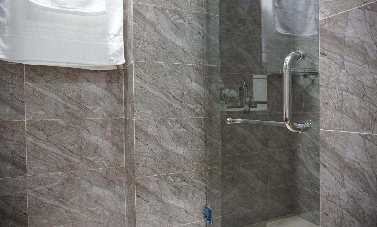 Hung Long Hostel Хюэ Экстерьер фото