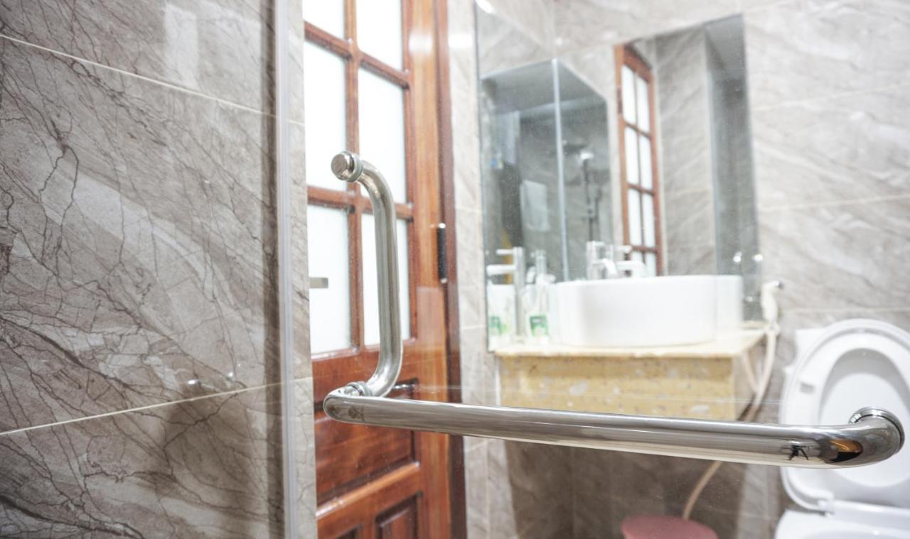 Hung Long Hostel Хюэ Экстерьер фото